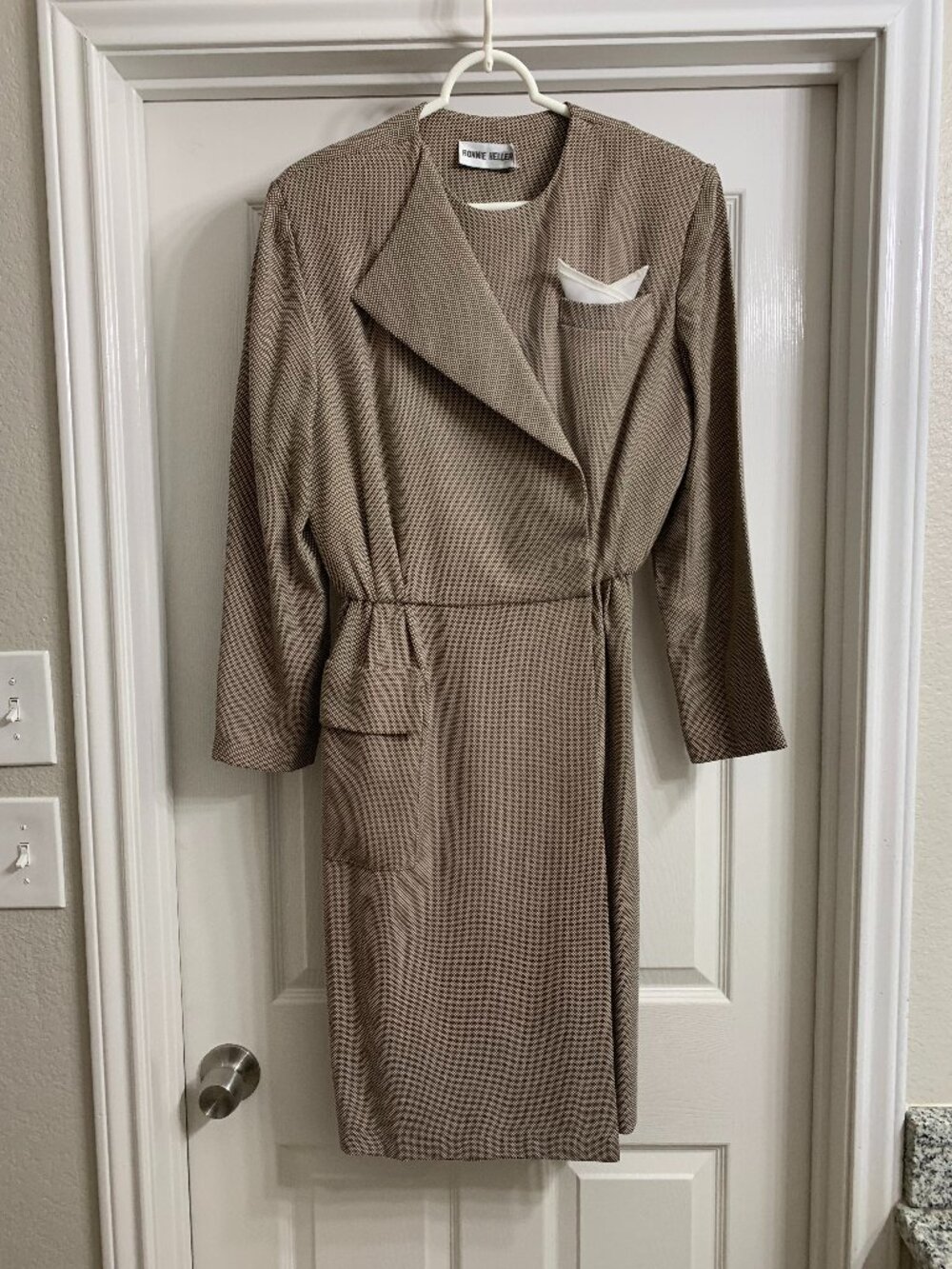 Ronnie Heller Brand Women's Brown and White Dress, Size 14